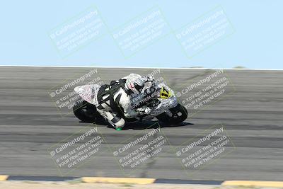 media/May-10-2025-Race Pace (Sat) [[db32fef2da]]/Vested/3-Bowl Set 1 (9am)/